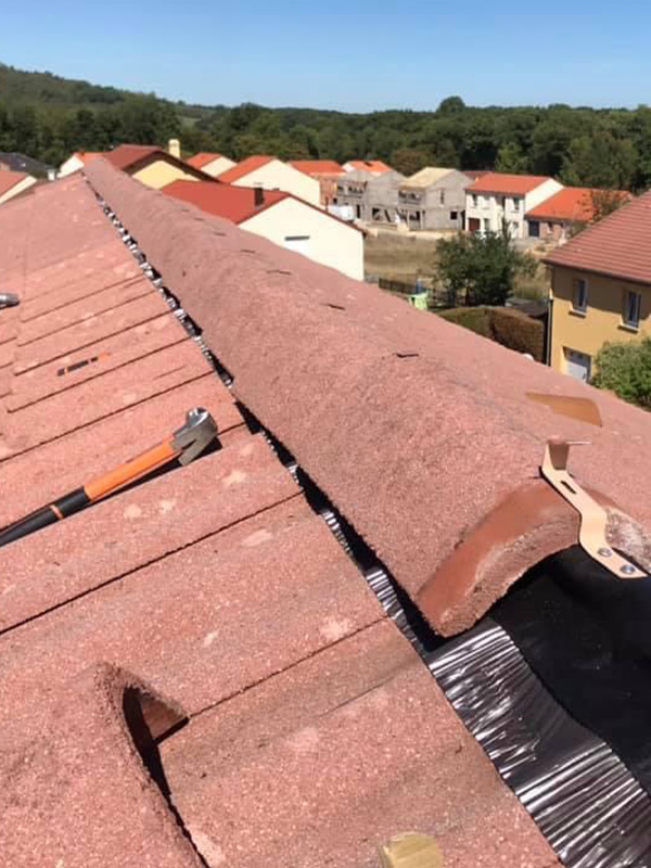 Réparation et rénovation de toiture à Pontoise (95300) dans le Val d'Oise (95) Réparation et rénovation de toiture à Pontoise (95300) dans le Val d'Oise (95)